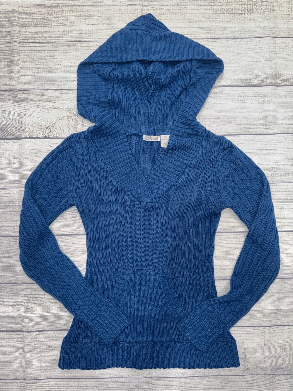 Hooded V-Neck Ribbed Sweater in Blue